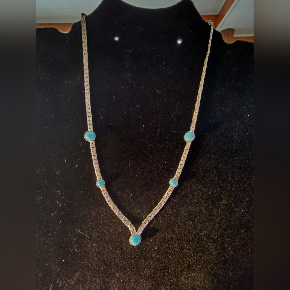Silvertone Necklace with Turquoise Cabochons – Elegant Southwestern Design